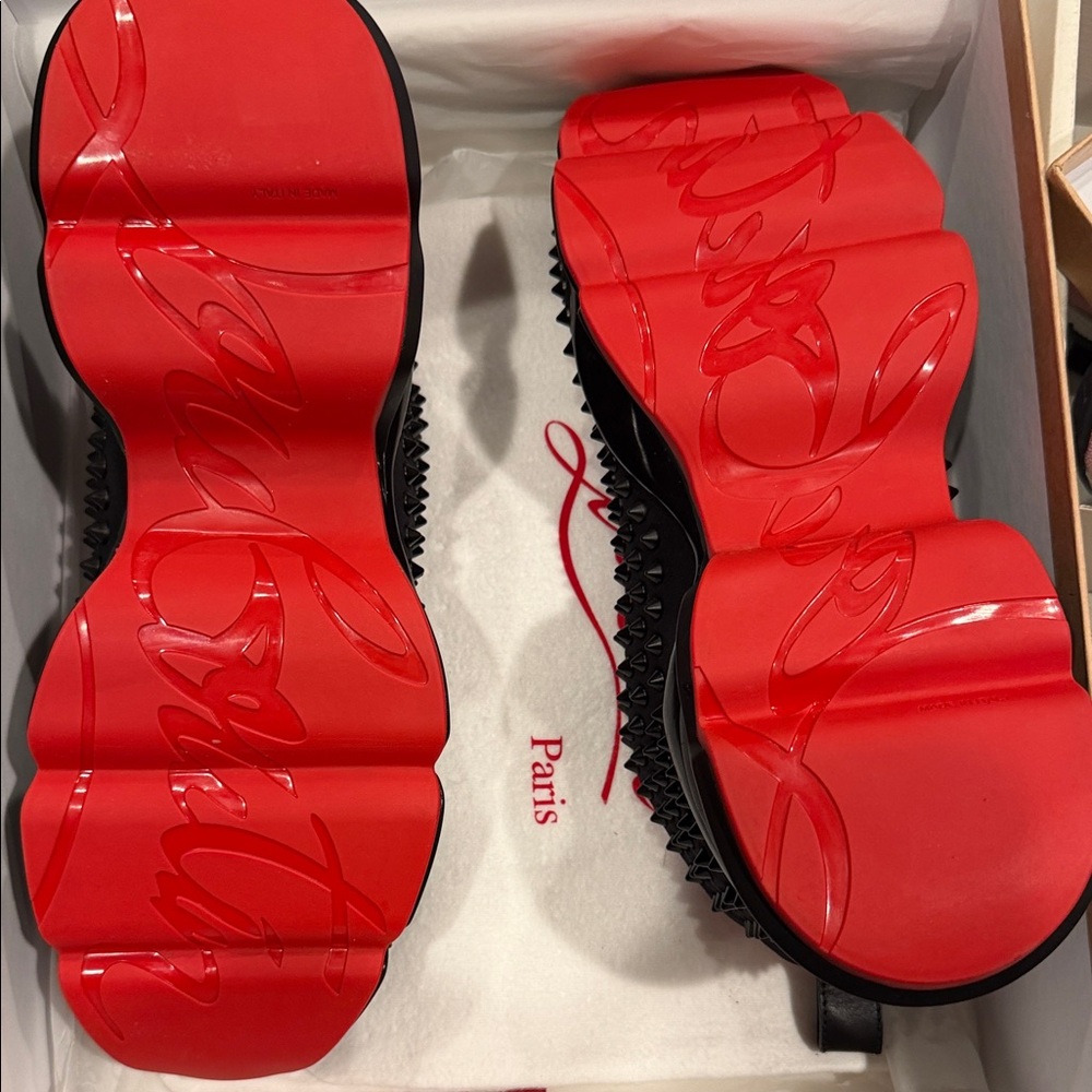 Black and Red Studded men’s Sneakers - Picture 2 of 3